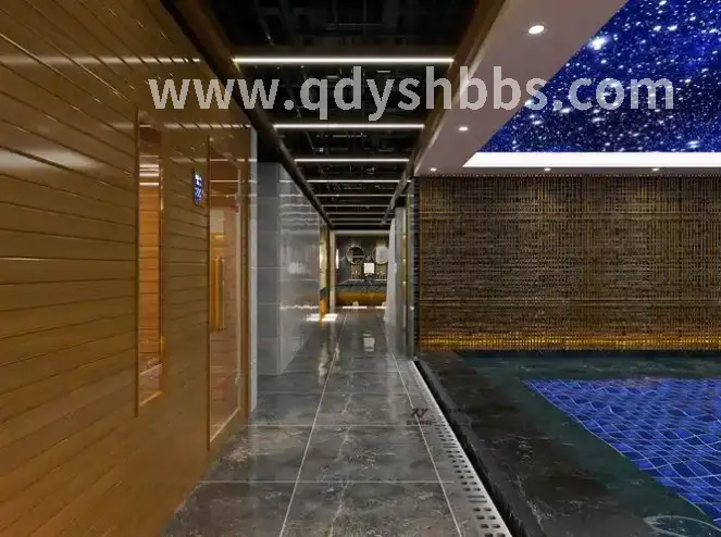 按摩师进行手法操作